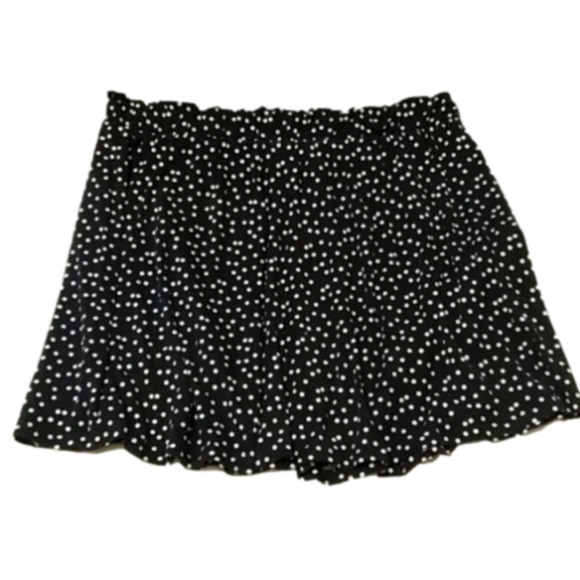 Black Polka Dot Mini Skirt 2X - Picture 1 of 3